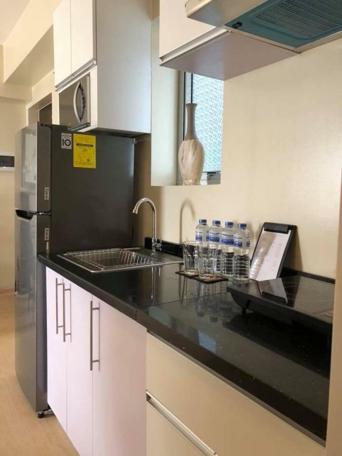 Apartamento Avida Towers Davao Exterior foto